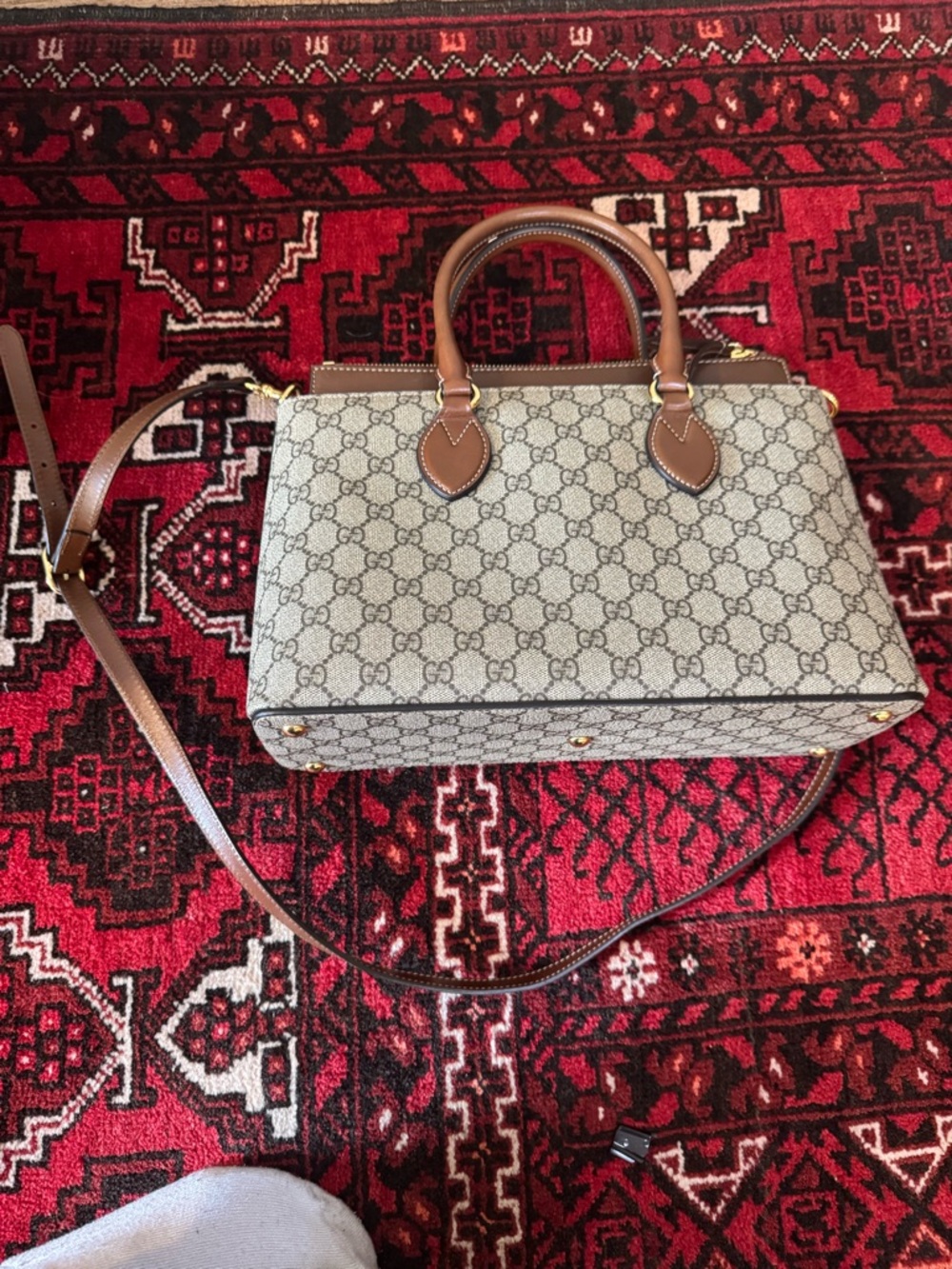 Gucci Linea A Tote Bag - Picture 4 of 9